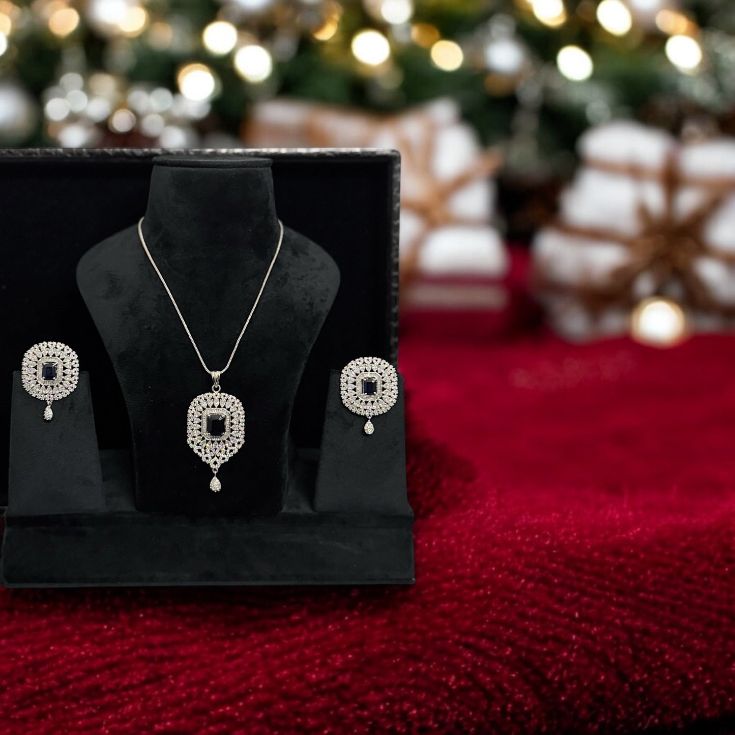AD Pendant Necklace set