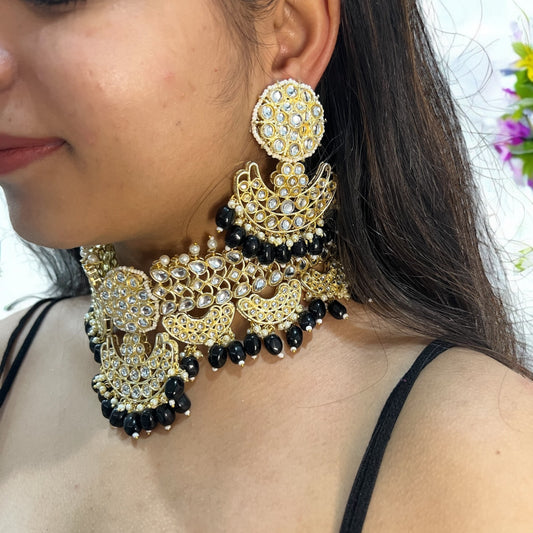 Gorg Black Kundan Necklace Set